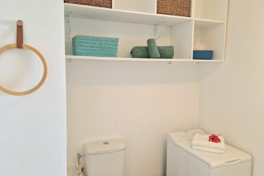 Le Touloublue - Tres Bel Appartement Face A La Mer Sainte-Anne  Dış mekan fotoğraf