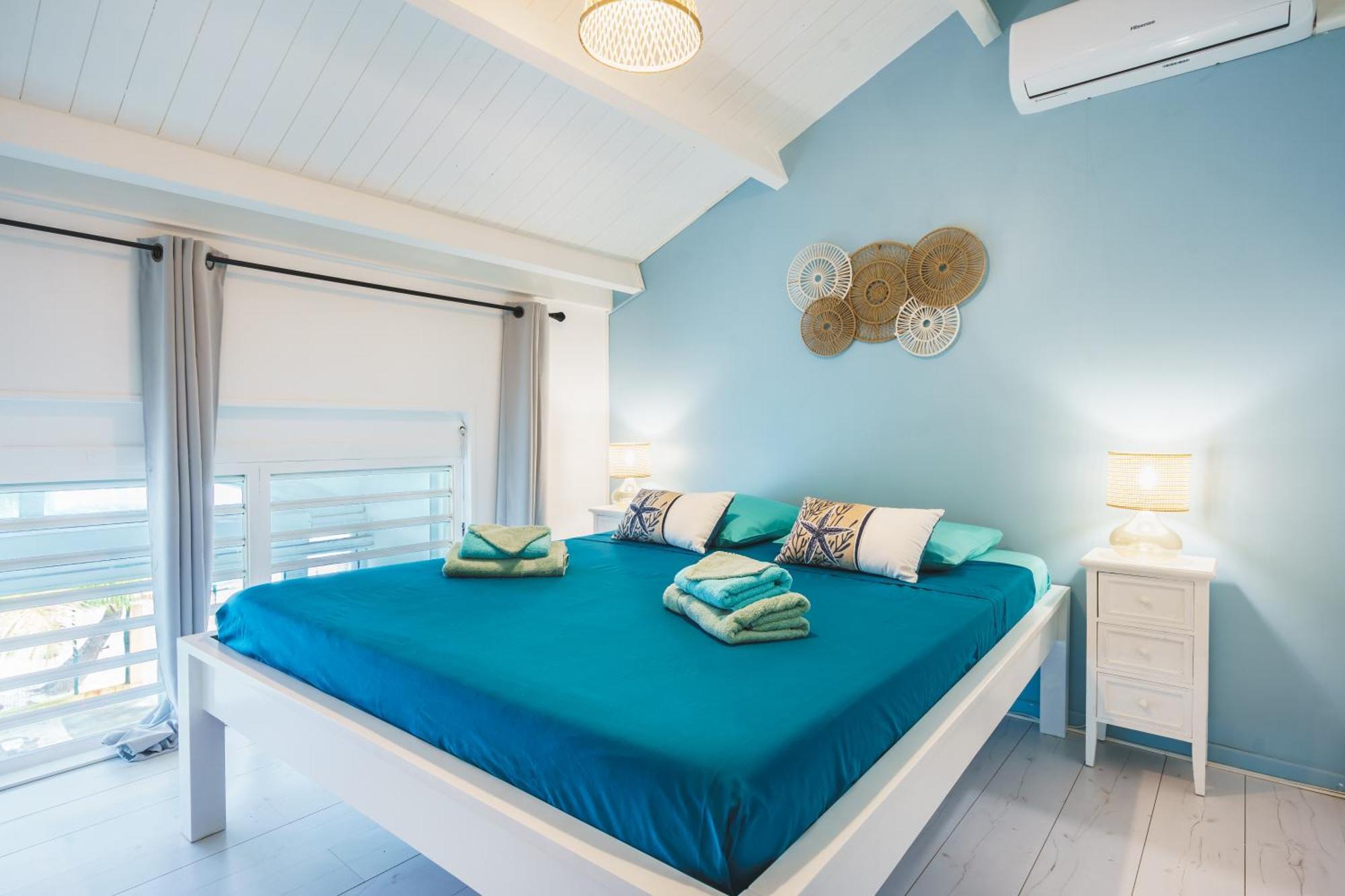 Le Touloublue - Tres Bel Appartement Face A La Mer Sainte-Anne  Dış mekan fotoğraf